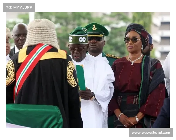 尼日利亚总统亲自授勋女篮五连冠球队 球员获得高额奖金激励